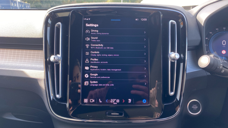 Volvo XC40 2.0 B3P Plus Dark 5dr Auto Petrol Estate